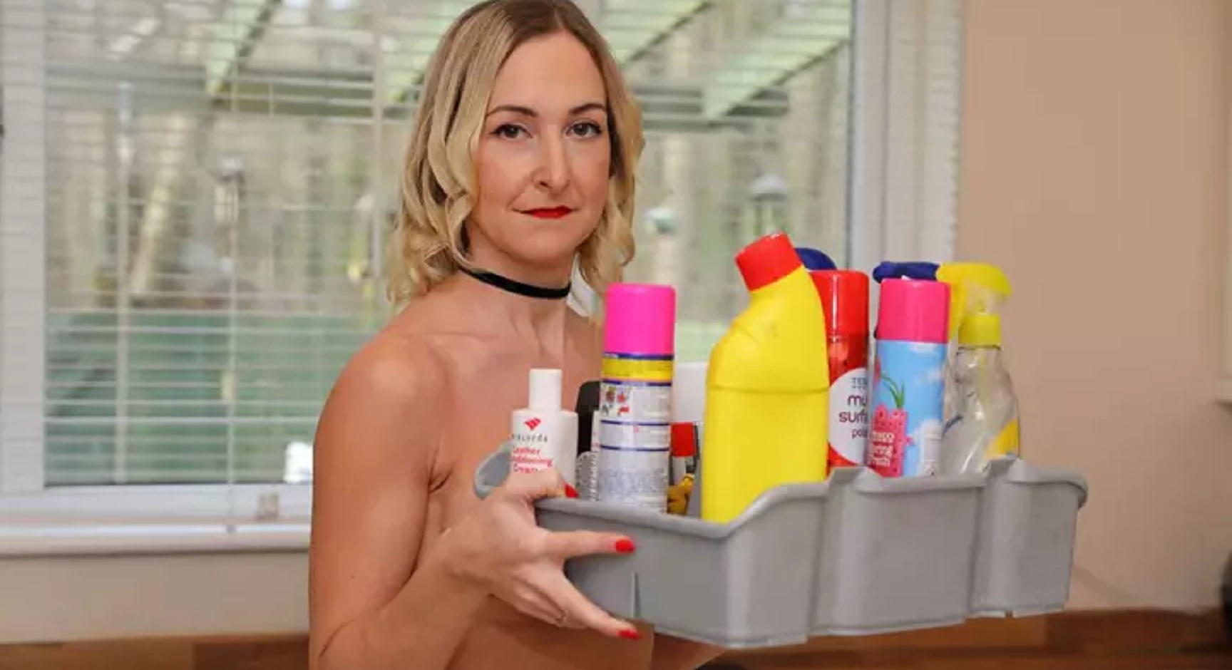 Maid Cleaning Service - Mum-of-Three Has Launched Naked Cleaning Service, Charging Â£95 An Hour â€“  Soundpasta